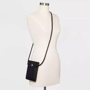 Wild Fable Womens Black Leather Snap Mini Pouch Crossbody Bag One Size